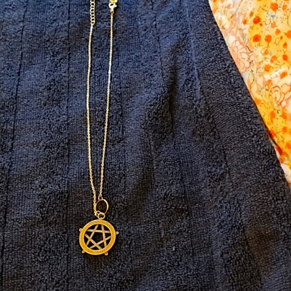 Ladies (Men's)Necklace w/Pendant